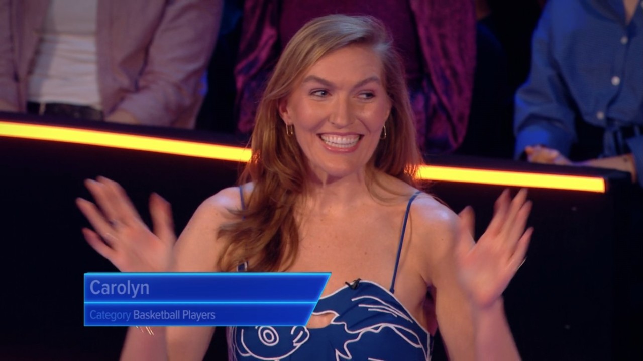 Carolyn on The Floor Season 5