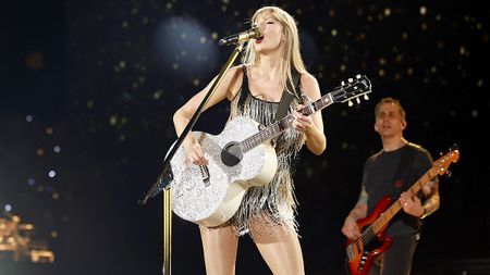 TORONTO, ONTARIO - NOVEMBER 14: EDITORIAL USE ONLY. NO STANDALONE PUBLICATION USE (NO SPECIAL INTEREST OR SINGLE ARTIST PUBLICATION USE; NO BOOK USE). Taylor Swift performs onstage during "Taylor Swift | The Eras Tour" at Rogers Centre on November 14, 2024 in Toronto, Ontario. (Photo by Emma McIntyre/TAS24/Getty Images for TAS Rights Management)