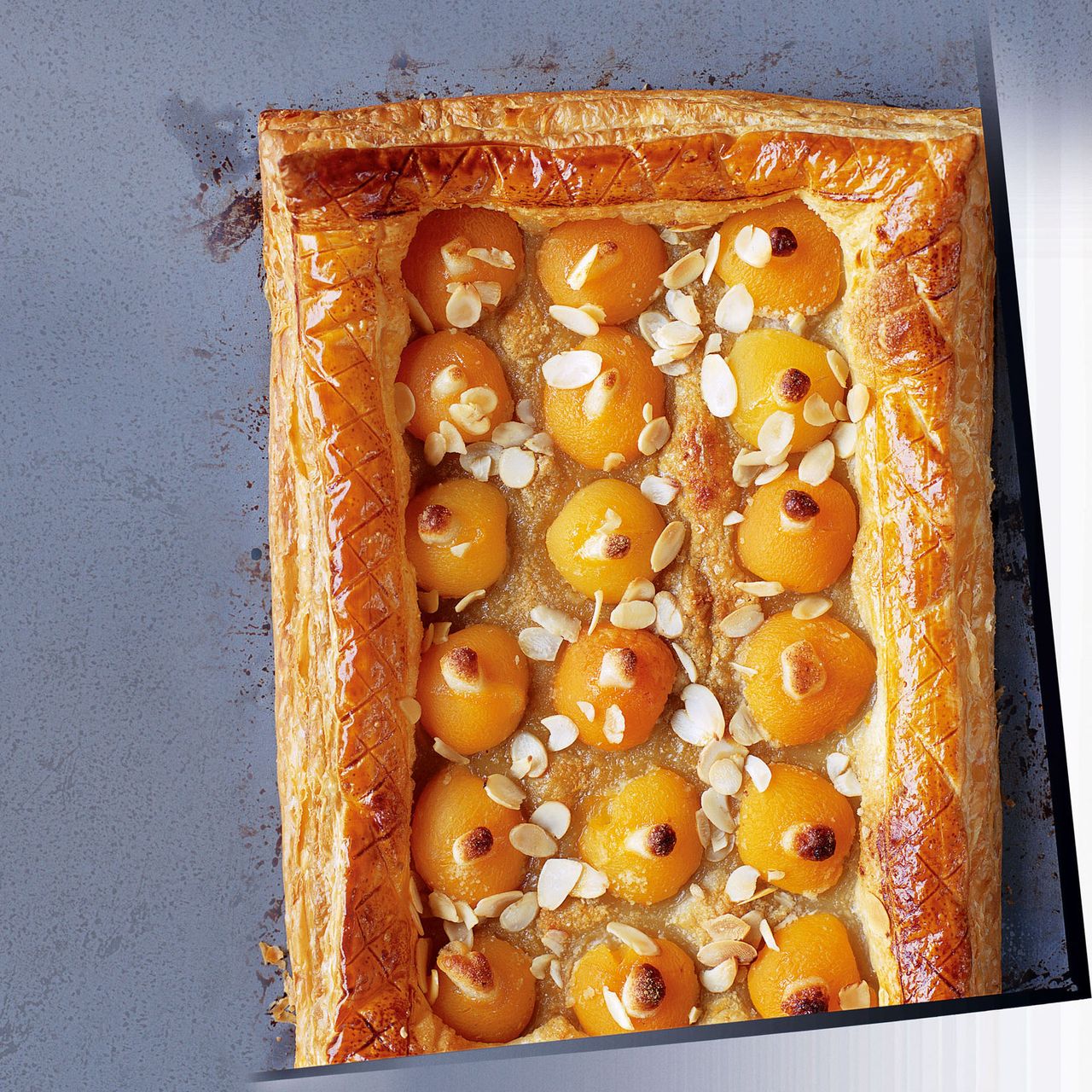 Apricot and Almond Galette-woman and home-recipes