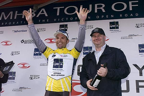Darren Rolfe (Fly V Australia) is also the new leader in yellow of the 2009 GMHBA Tour of Geelong.