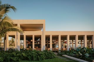 Brandílera House in mexico, a home built around a colonnade and set among green nature