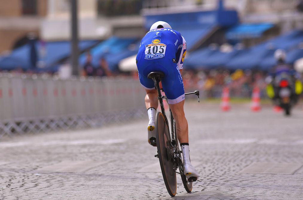 Dan Martin racing the stage 20 time trial at the Tour de France