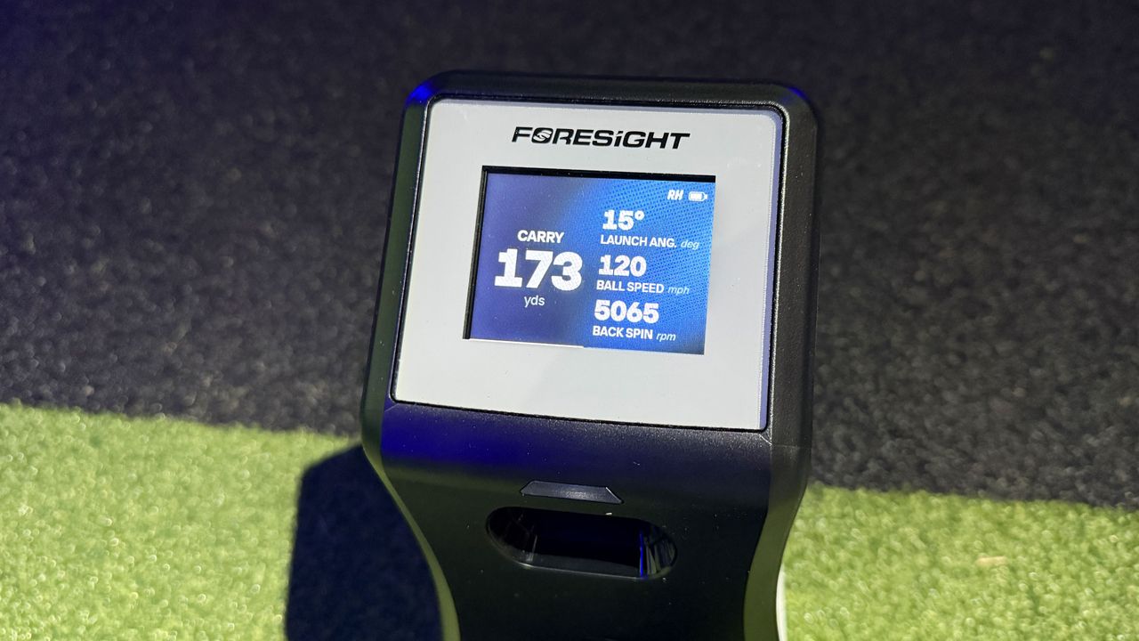 Foresight Sports GC2 launch monitor