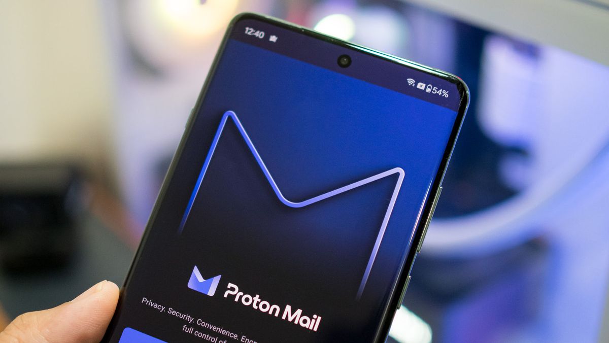 Indian government moves to ban ProtonMail after bomb threat