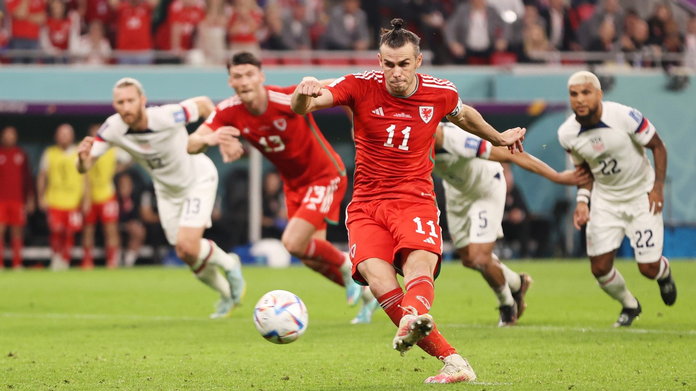 Bale makes early exit for Wales against England at World Cup