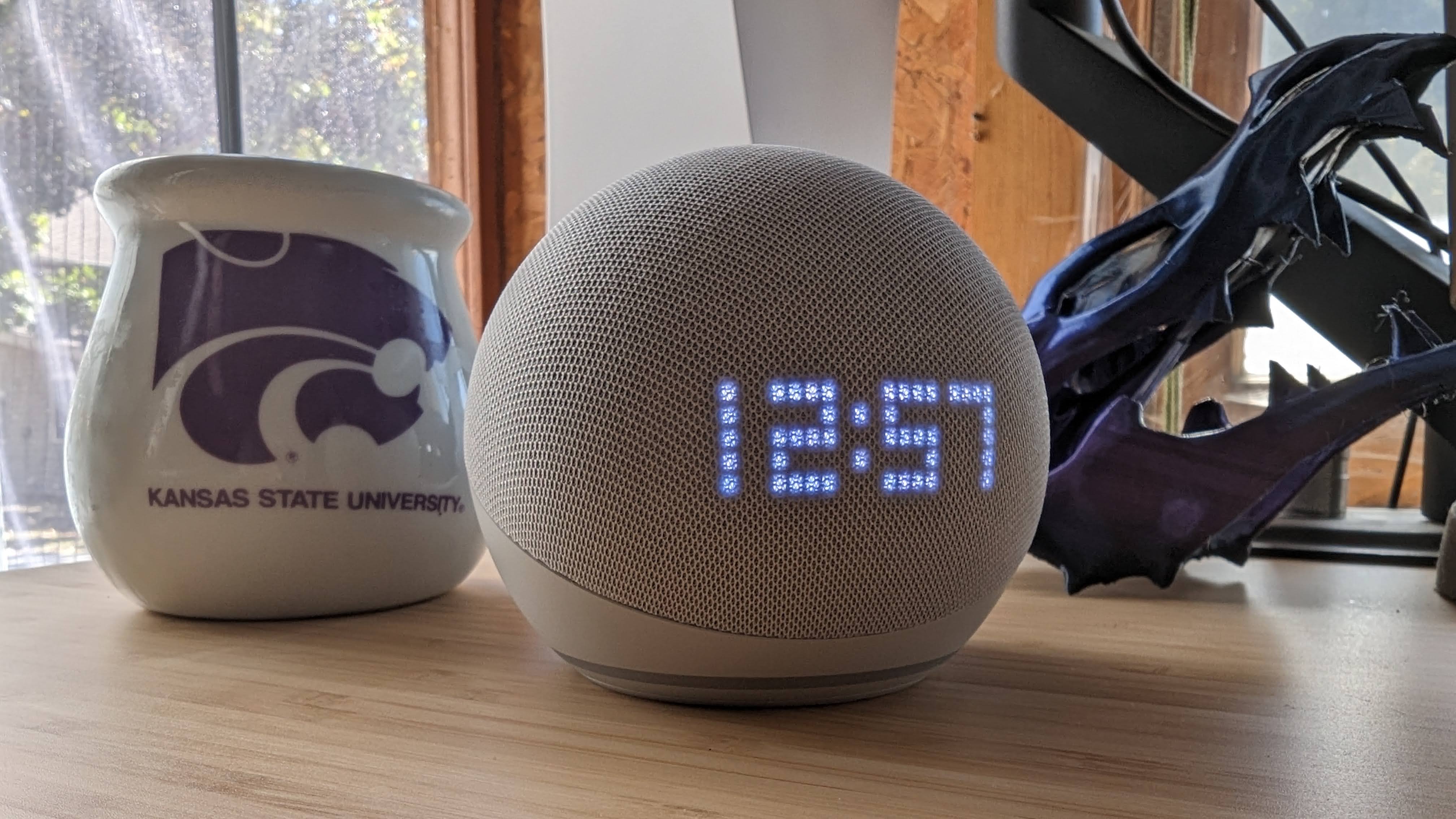 Amazon Echo Dot con reloj (5.ª generación, 2022)
