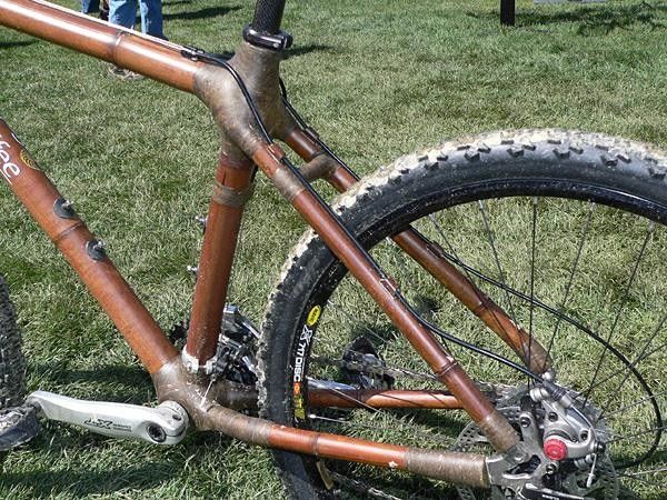 Instead of using carbon fibers to join the bamboo tubes, Calfee now uses hemp fiber.
