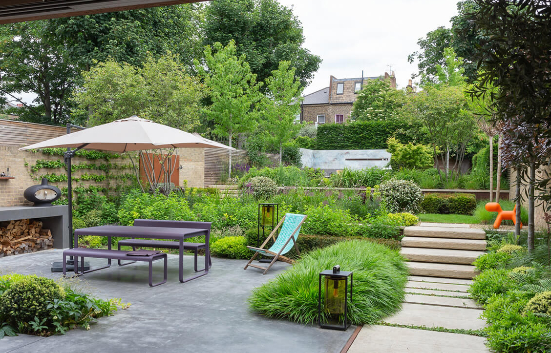 Slope Too Steep to Build? Not for This Backyard Office Addition