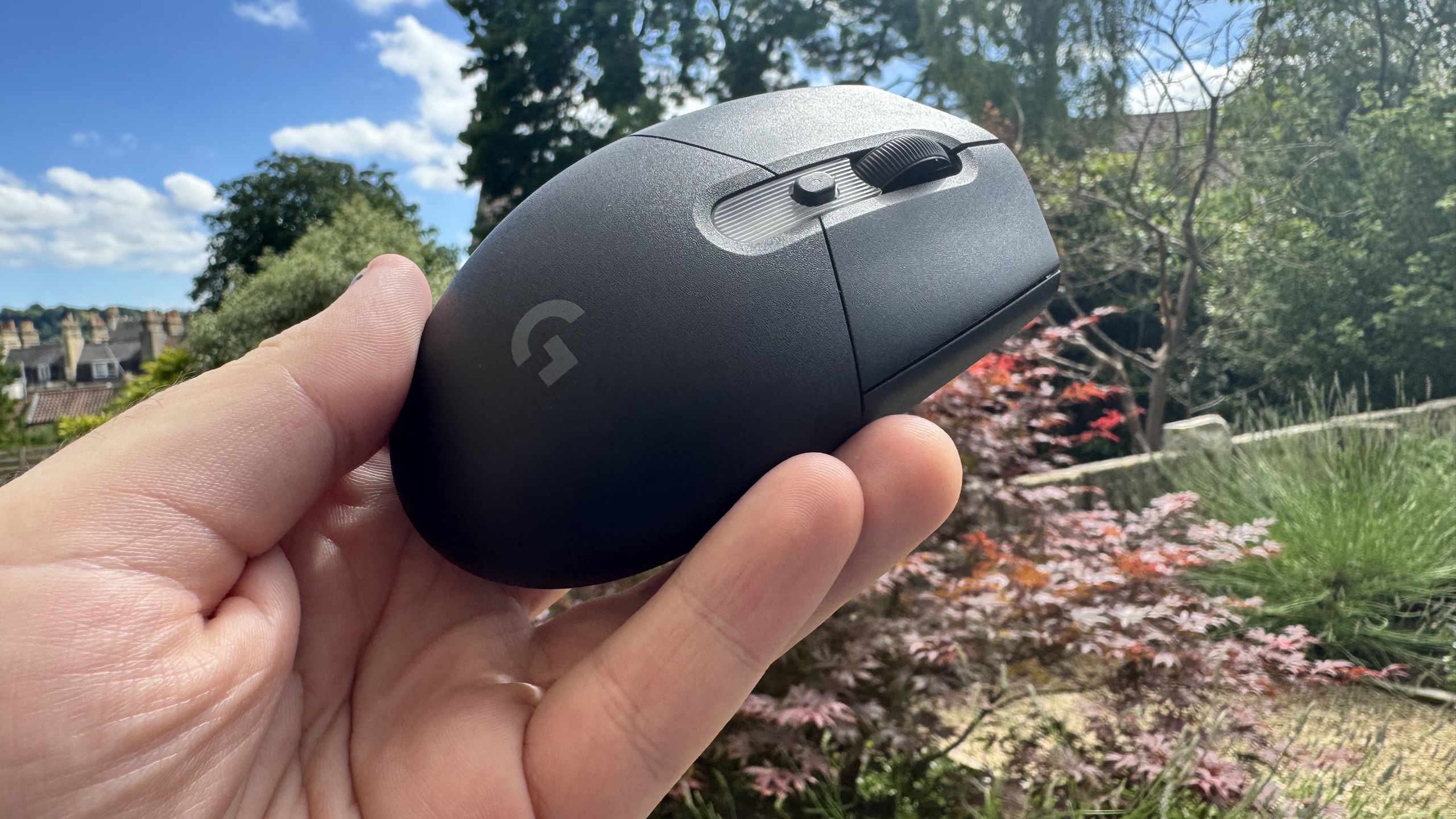 Logitech G305 X Superlight review Logitech G305 X Superlight review