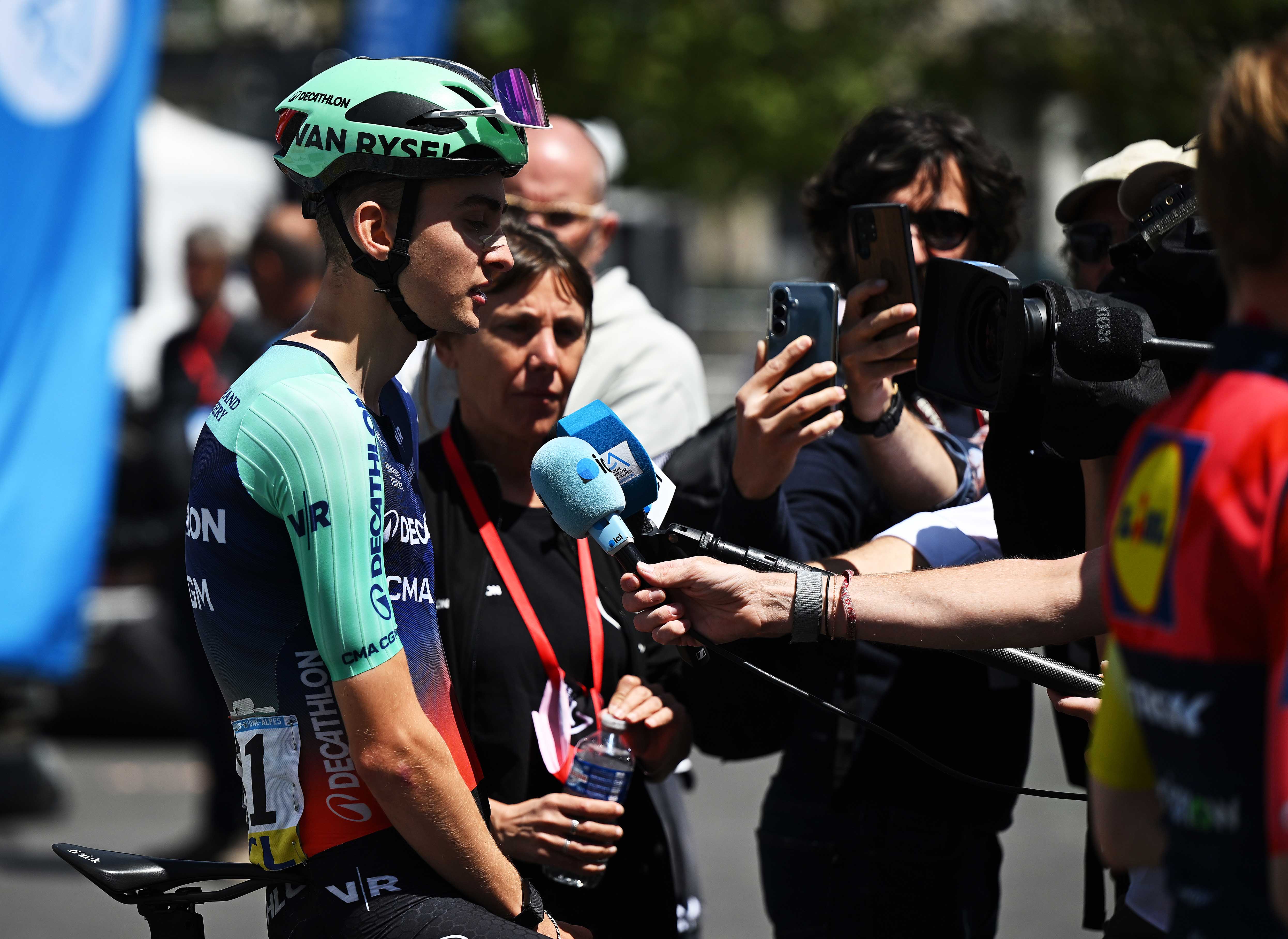 Paul Seixas interviewed by the media