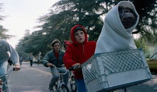 ET: The Extra-terrestrial bike chase Henry Thomas
