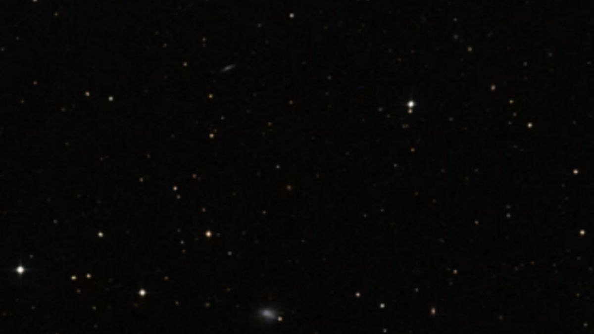 Enormous black hole unexpectedly found in tiny galaxy