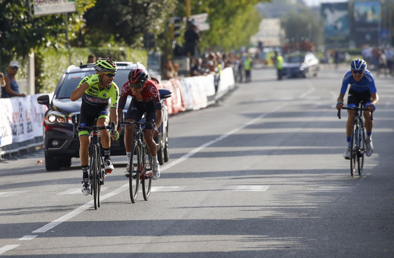 Giovanni Visconti (Neri Sottoli-Selle Italia-KTM) beats Egan Bernal (Team Ineos) and Nikolay Cherkasov (Gazprom-RusVelo)