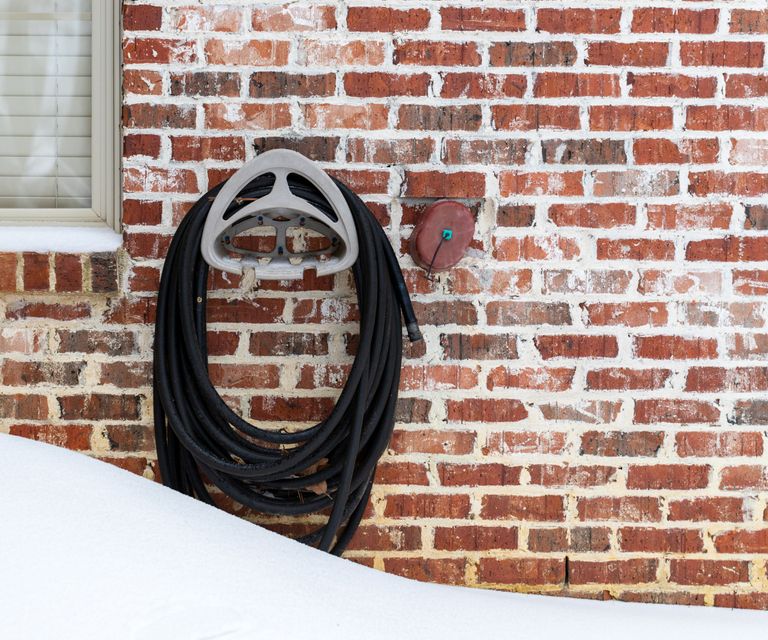 Should I cover my outside faucet? Expert advice Homes & Gardens