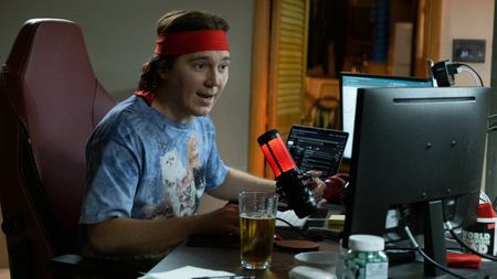 Paul Dano stars as Keith Gill in Dumb Money.