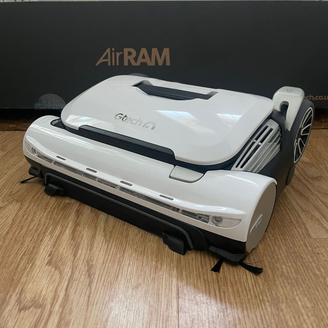 Gtech AirRam 3 head on wooden floor