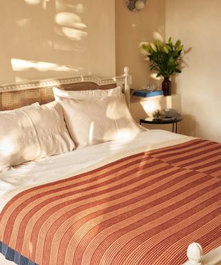 Stripe Out Lambswool Blanket - Dawn