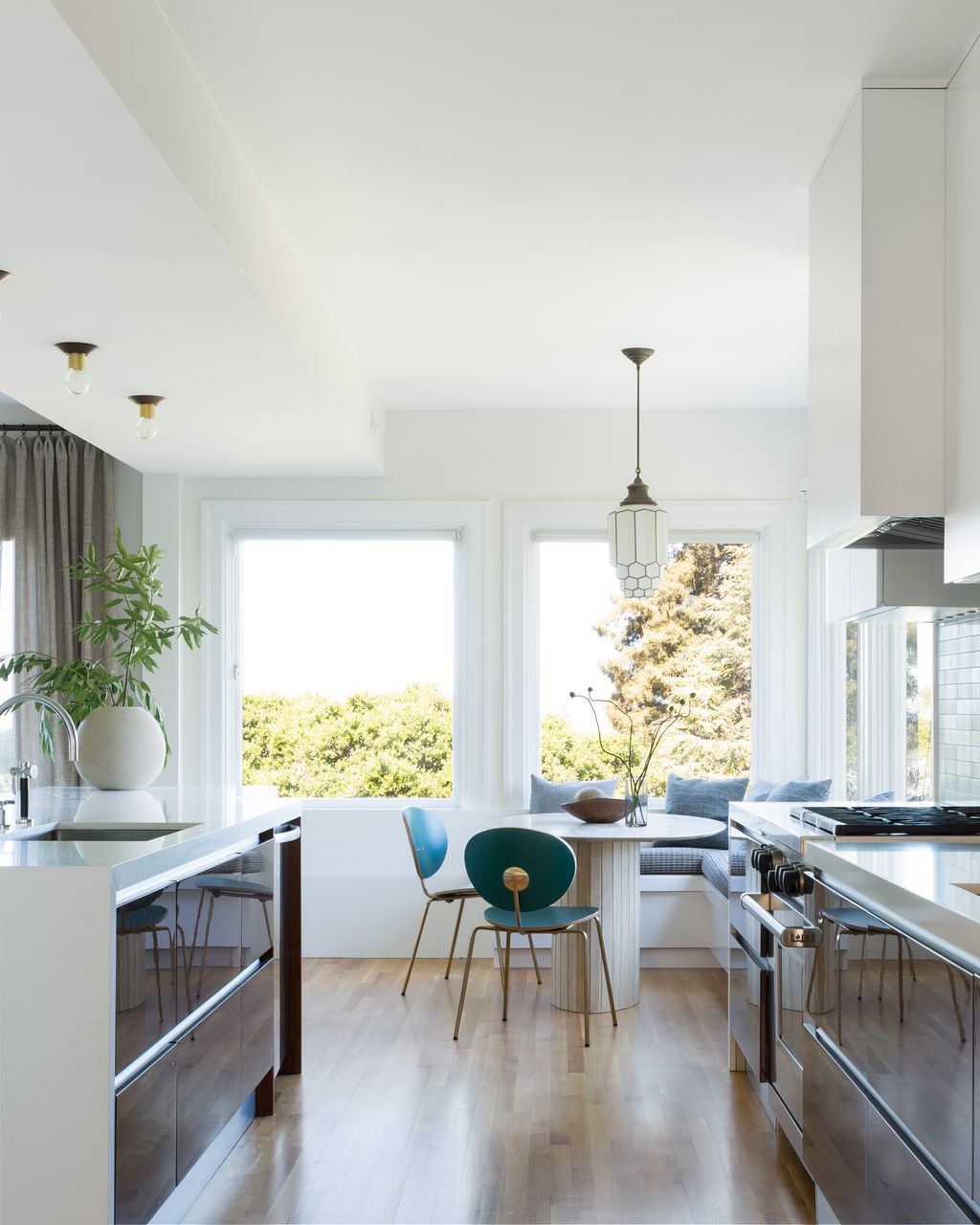 10 decorating mistakes that make a kitchen look smaller Homes & Gardens