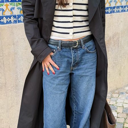 Cardigan and jeans outfit