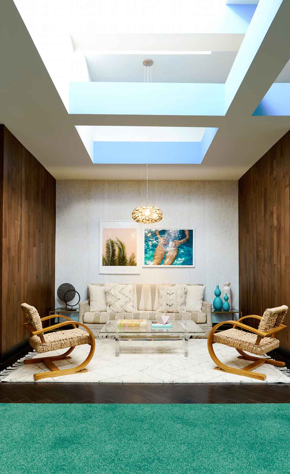 The first hotel to be built in a radial, spoke wheel fashion, its bold modernism spoke to Kennedy era optimism, and it made a perfect setting for films like 1963’ s Palm Springs Weekend.