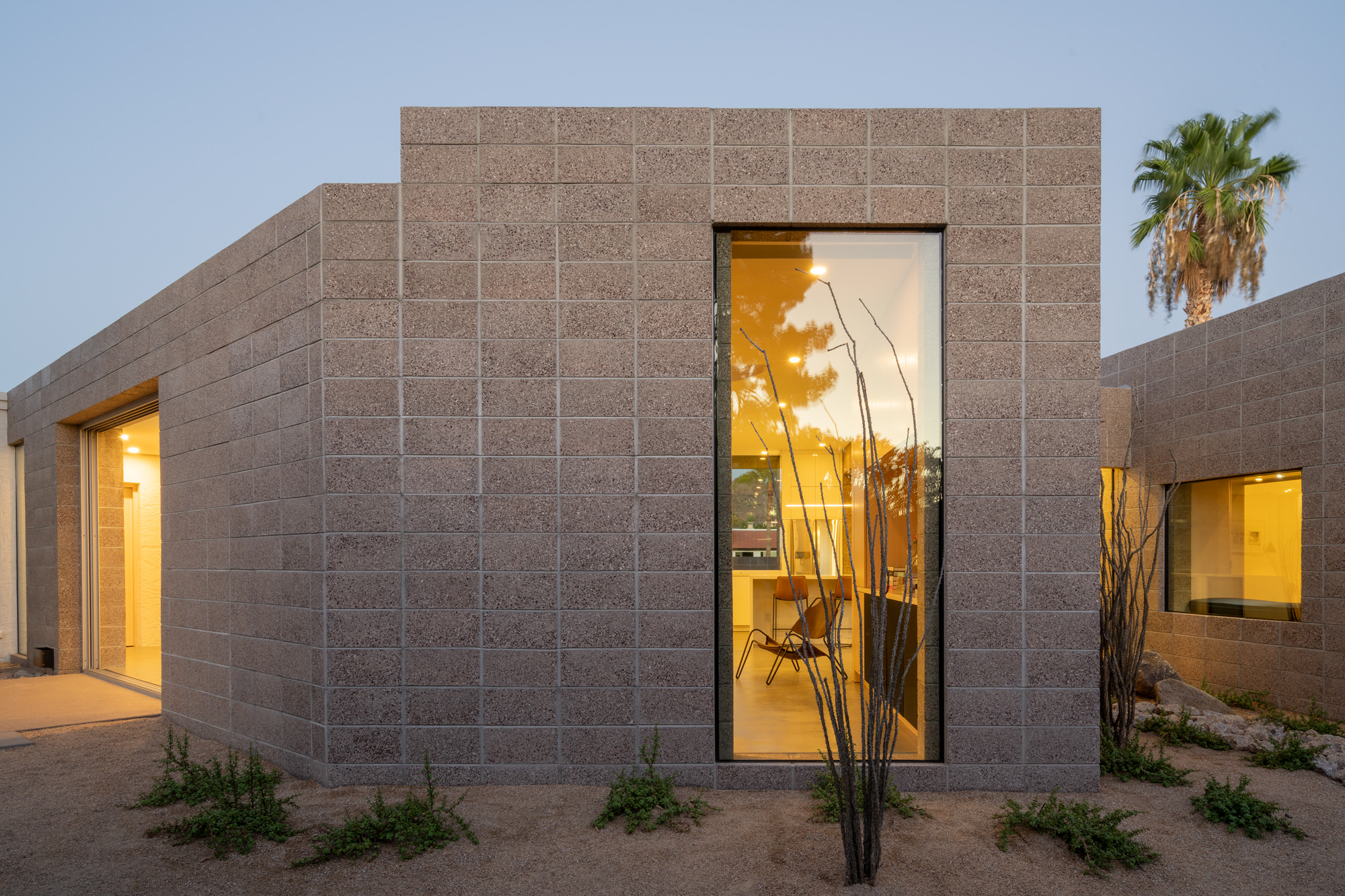 Arizona House by Benjamin Hall, a cubist sculptural and minimalist concrete masonry brick home