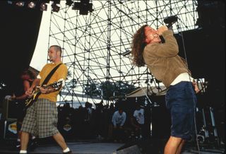 Pearl Jam staunchly refusing to move up the Lollapalooza bill in 1992