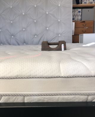 Amazon Basics mattress weight test middle