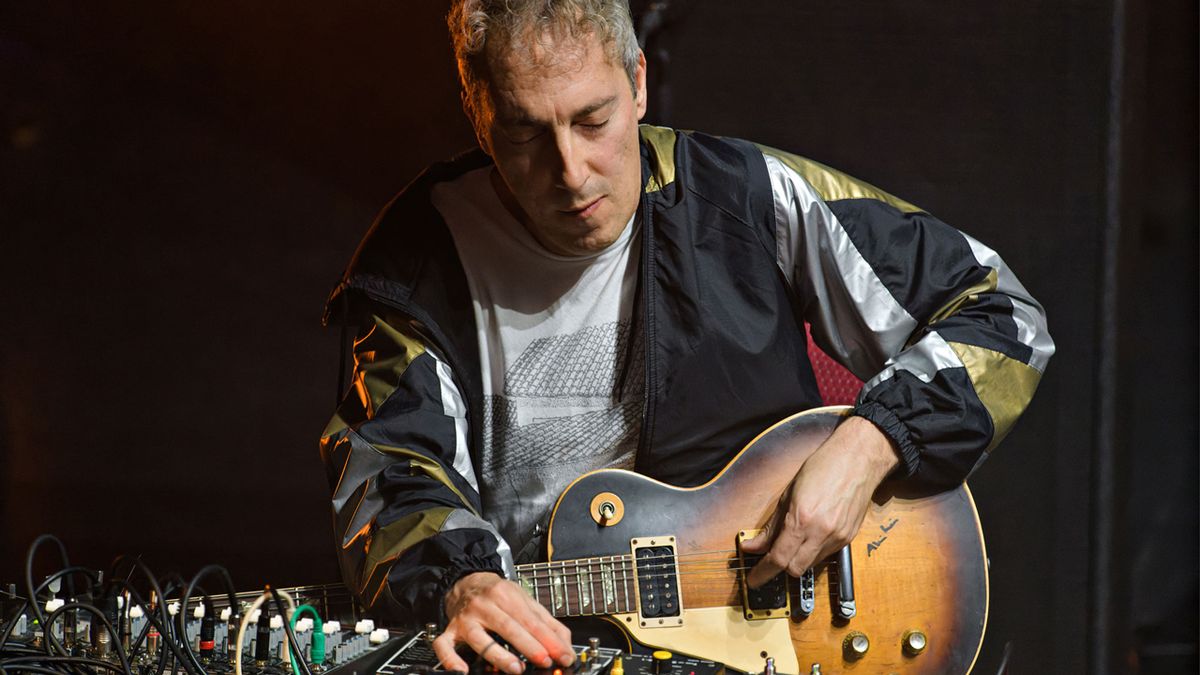 Oren Ambarchi performs live