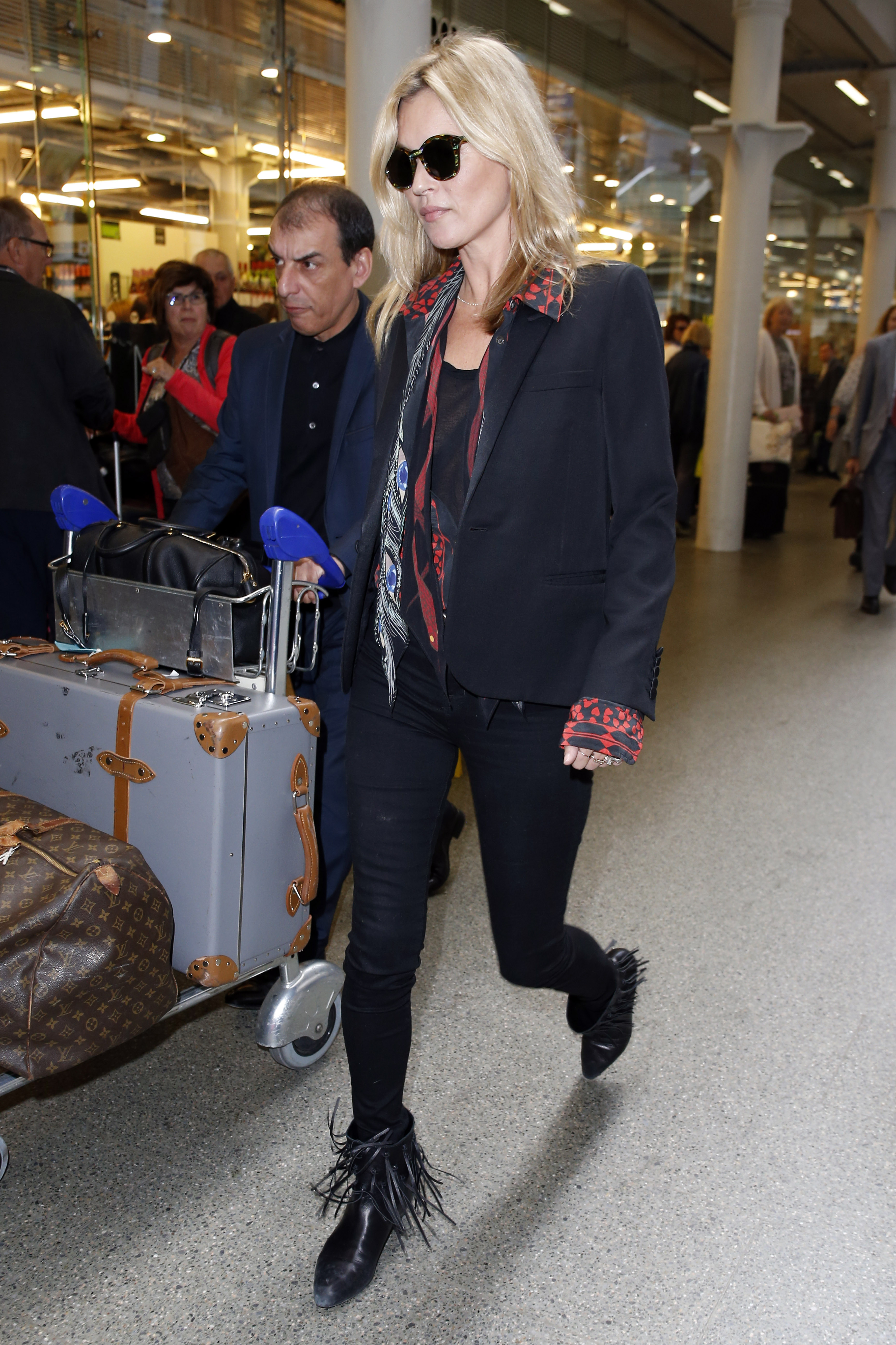 LONDON, UNITED KINGDOM - JUNE 24: Kate Moss seen arriving at St Pancras station after visiting Paris on the Eurostar on June 24, 2015 in London, England. Photo by Neil Mockford/Alex Huckle/GC Images)