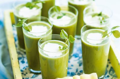 Chilled minted pea soup