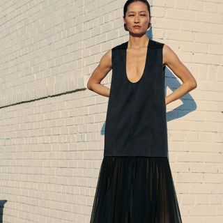 Deep U-Neck Dress With Gathered Chiffon Skirt - Black