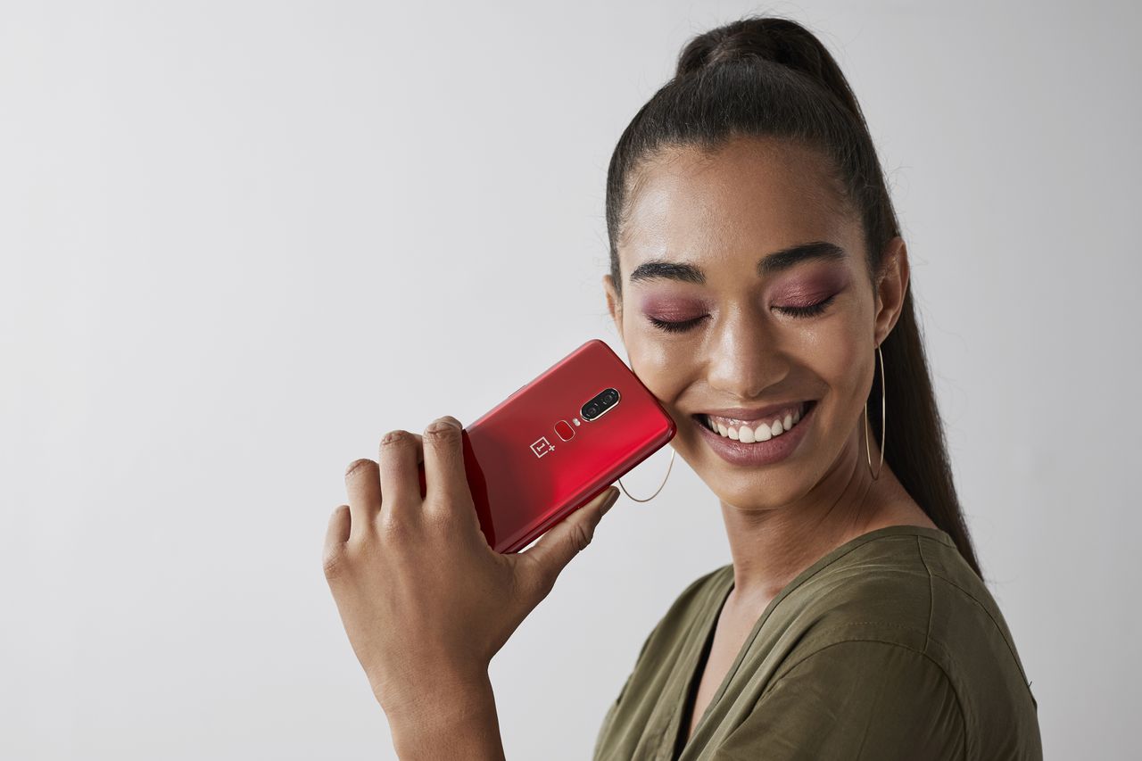 OnePlus 6 red