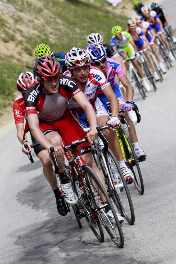 Mathias Frank (BMC Racing Team) leads Di Luca on the final climb