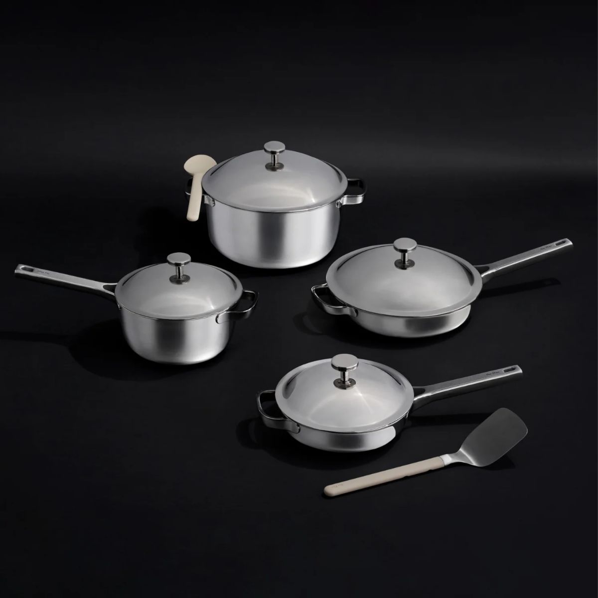 Titanium cookware set