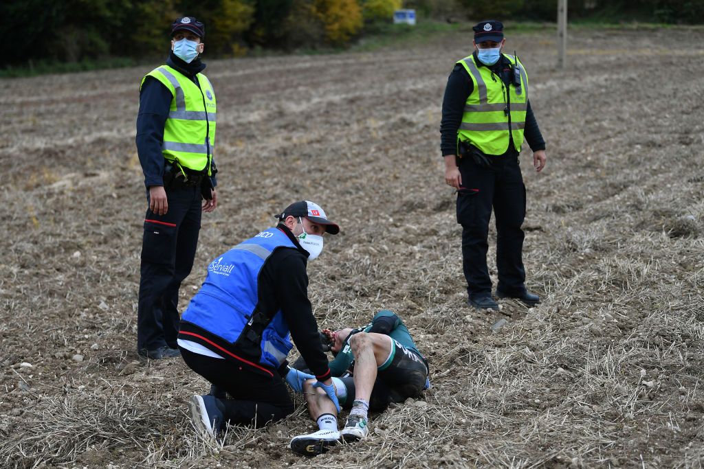 VILLANUEVA DE VALDEGOVIA SPAIN OCTOBER 27 sof Australia and Team BORA Hansgrohe Crash Injury Medical Doctor Abandon during the 75th Tour of Spain 2020 Stage 7 a 1597km from VitoriaGasteiz to Villanueva de Valdegovia lavuelta LaVuelta20 La Vuelta on October 27 2020 in Villanueva de Valdegovia Spain Photo by Justin SetterfieldGetty Images