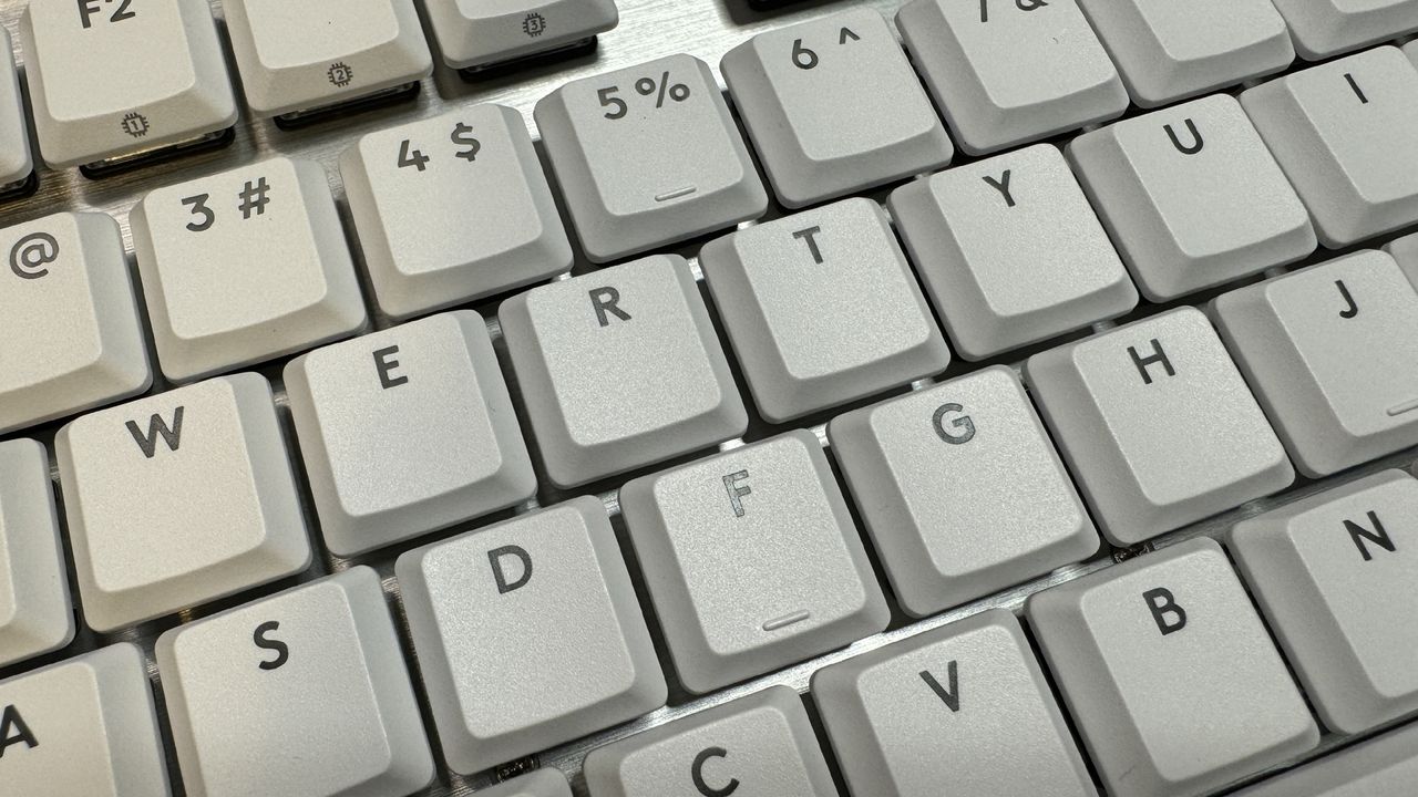 Logitech G915 X TKL