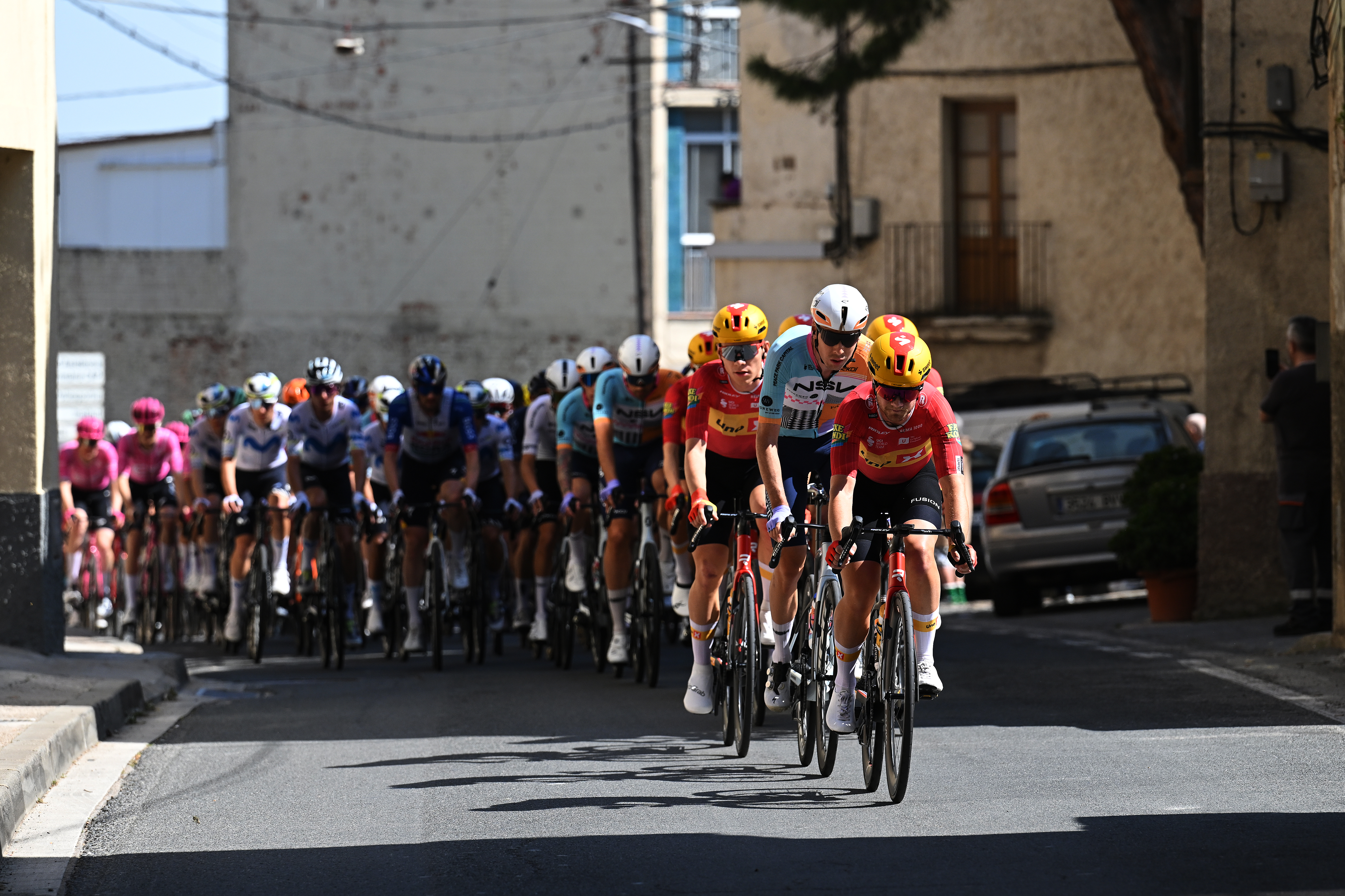 Uno-X Mobility and NSN lead the peloton on stage 3 of the Volta a Catalunya 2026