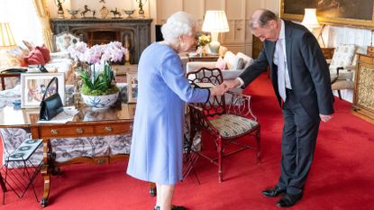 queen elizabeth, royal grandkids