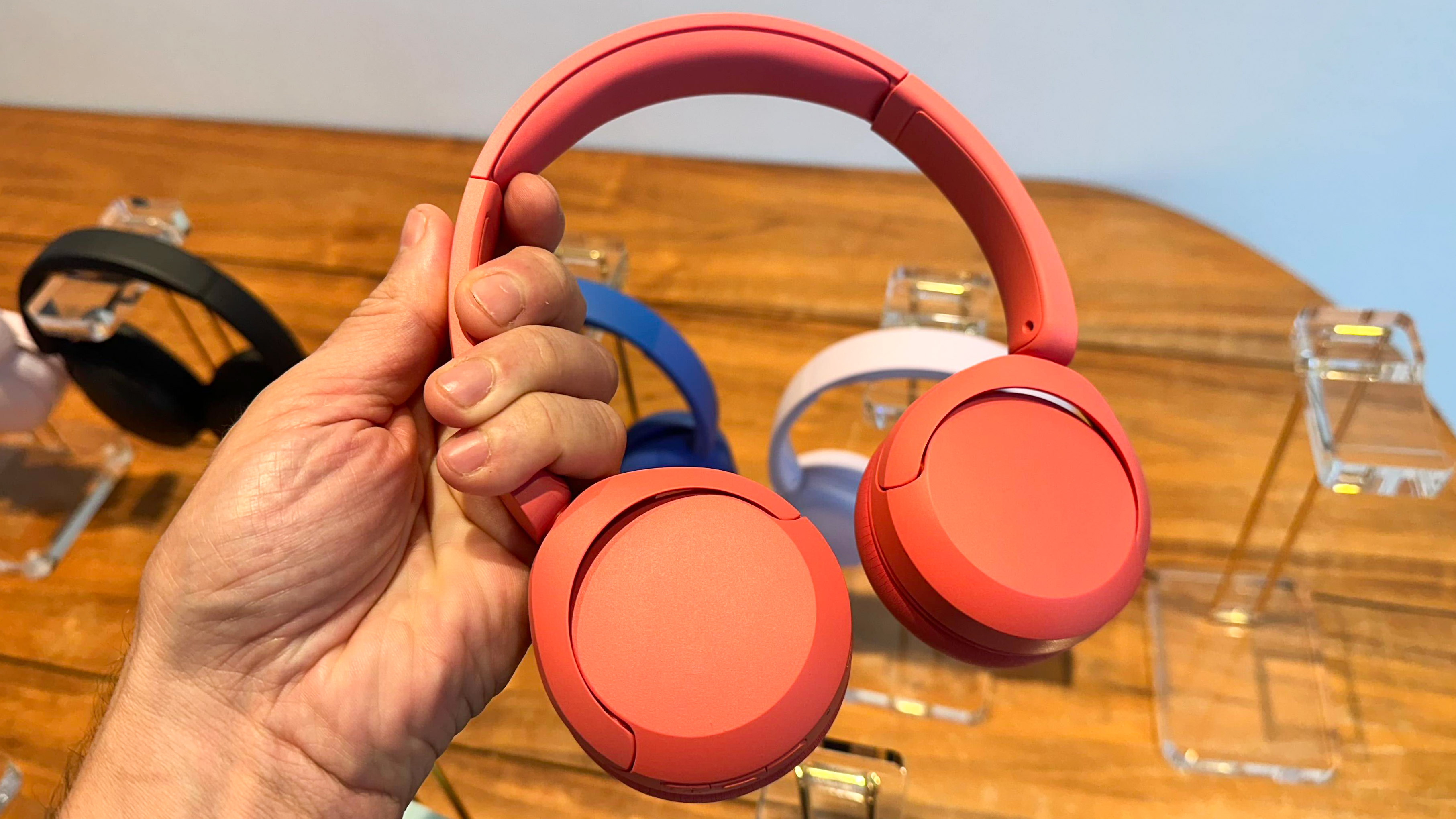 Sony WH-CH530 headphones