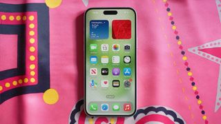 iPhone 15 Plus review voorkant