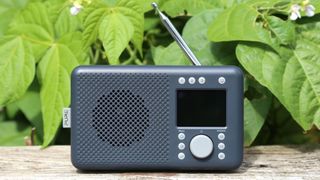 the pure elan connect dab radio in black