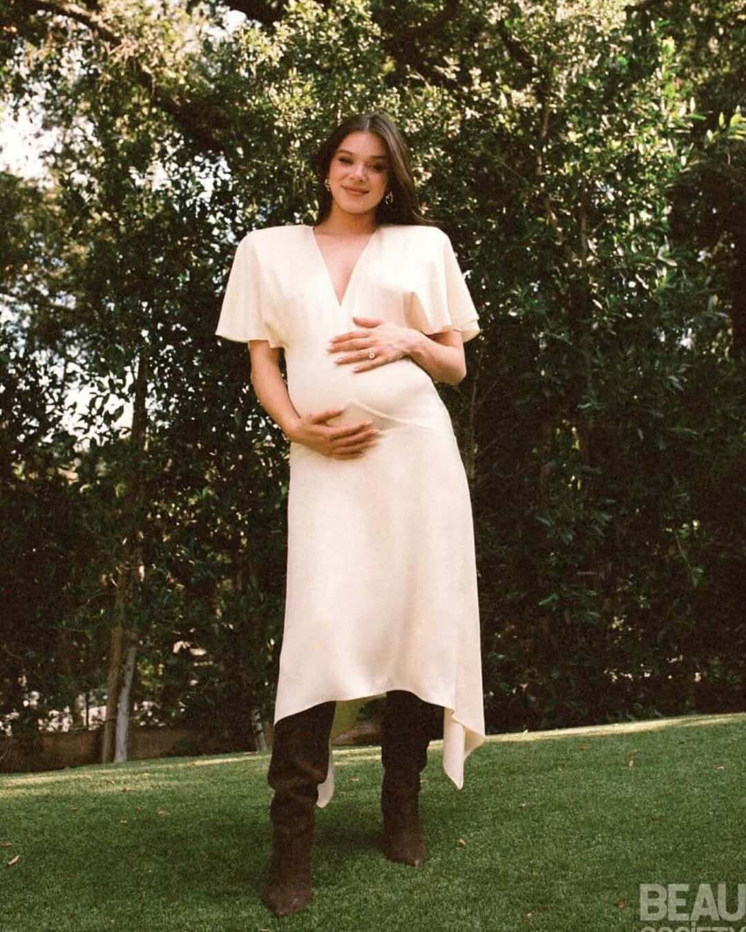 Hailee Steinfeld styled Spring 2026's leading little white dress trend for her baby shower