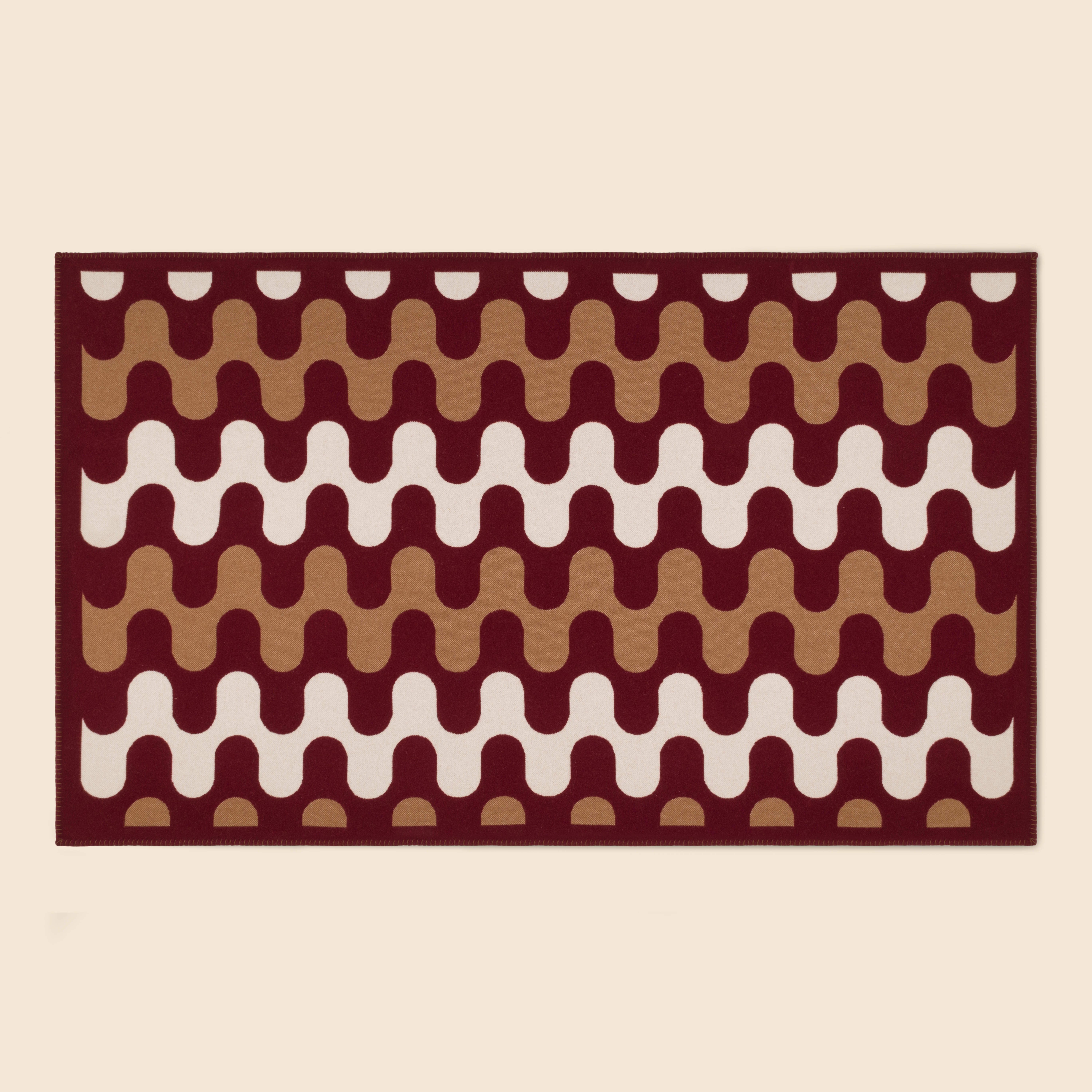 Squiggly pattern rug