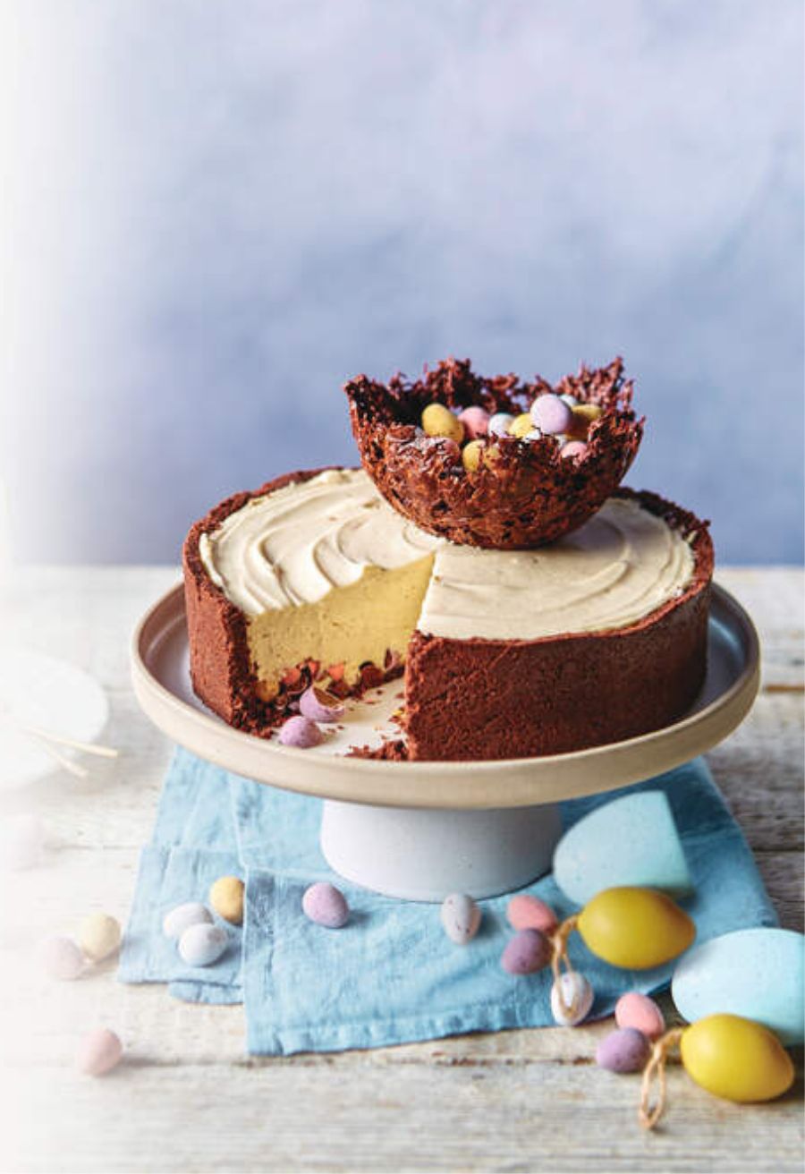 White Chocolate Cheesecake with mini eggs