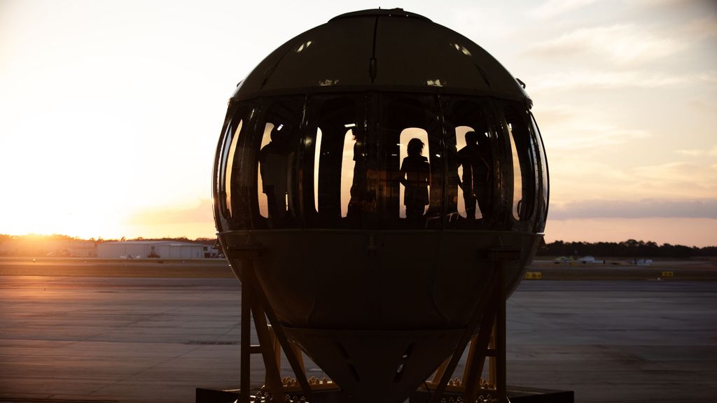 Spaceship Neptune's stratospheric balloon will fly passengers to the ...