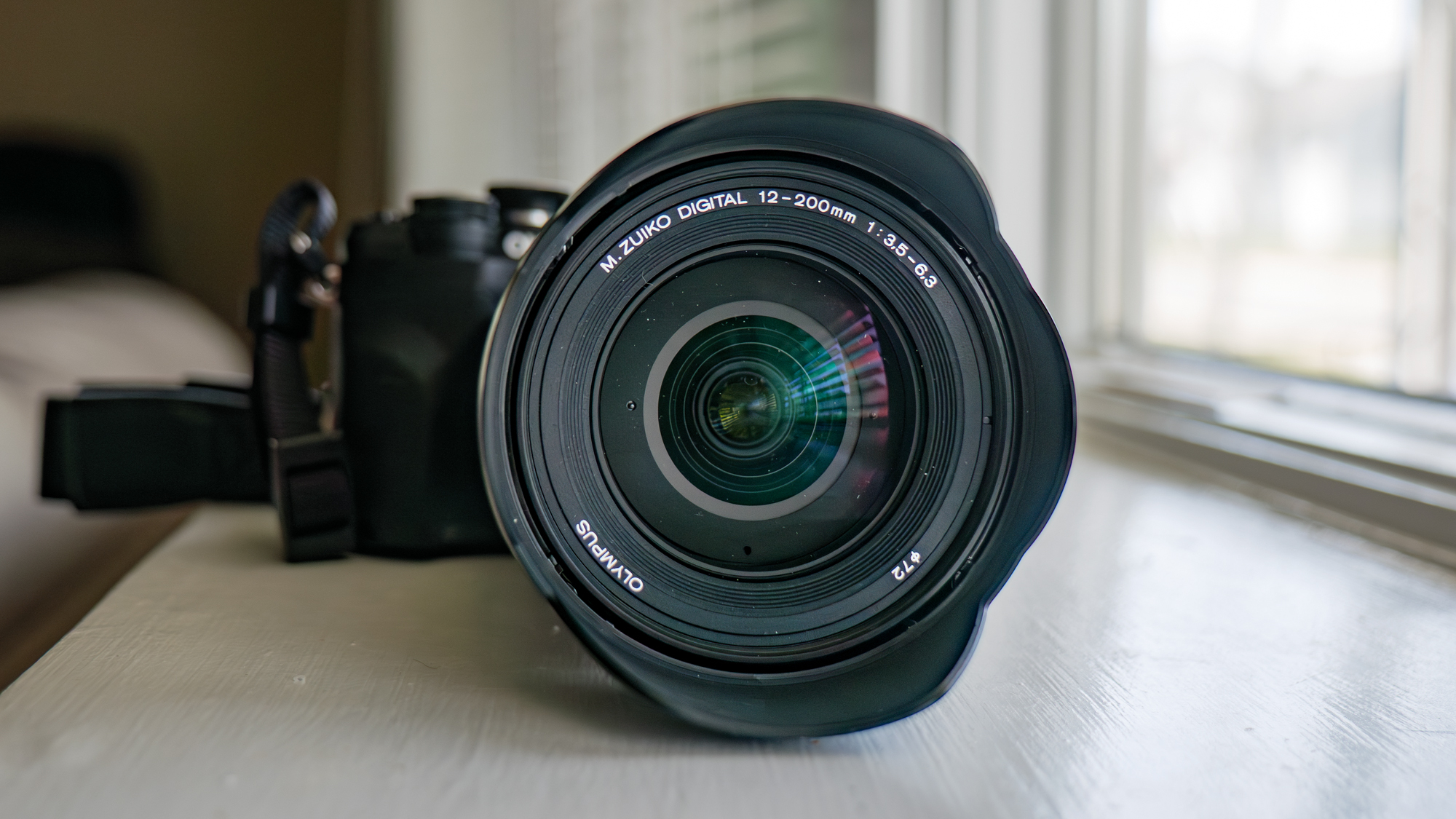 iPhone 17 Pro vs Olympus E-M10 Mark IV.