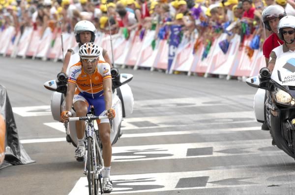 Juan Manuel Garate (Rabobank) is always active when the road goes uphill