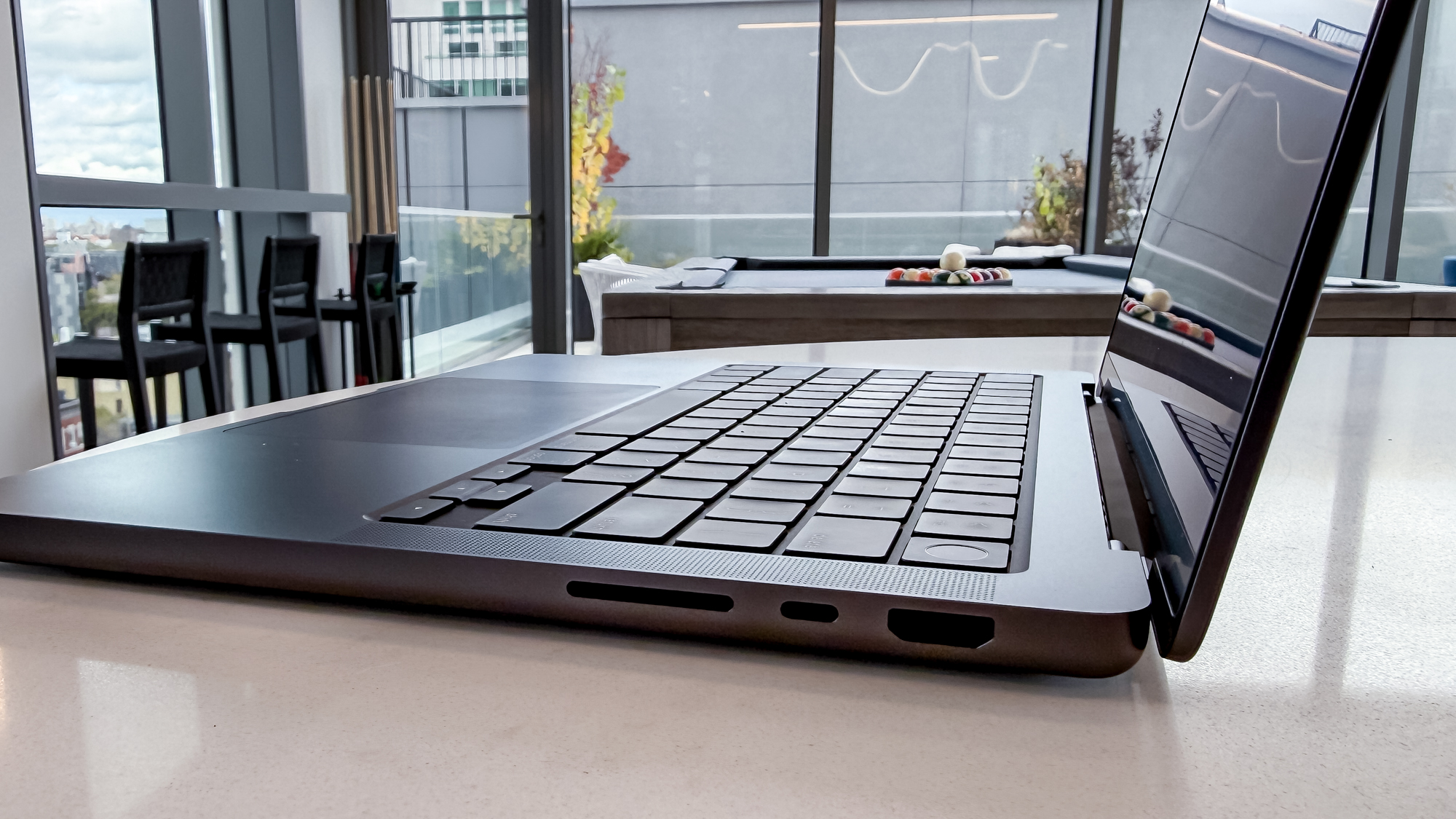 MacBook Pro M5