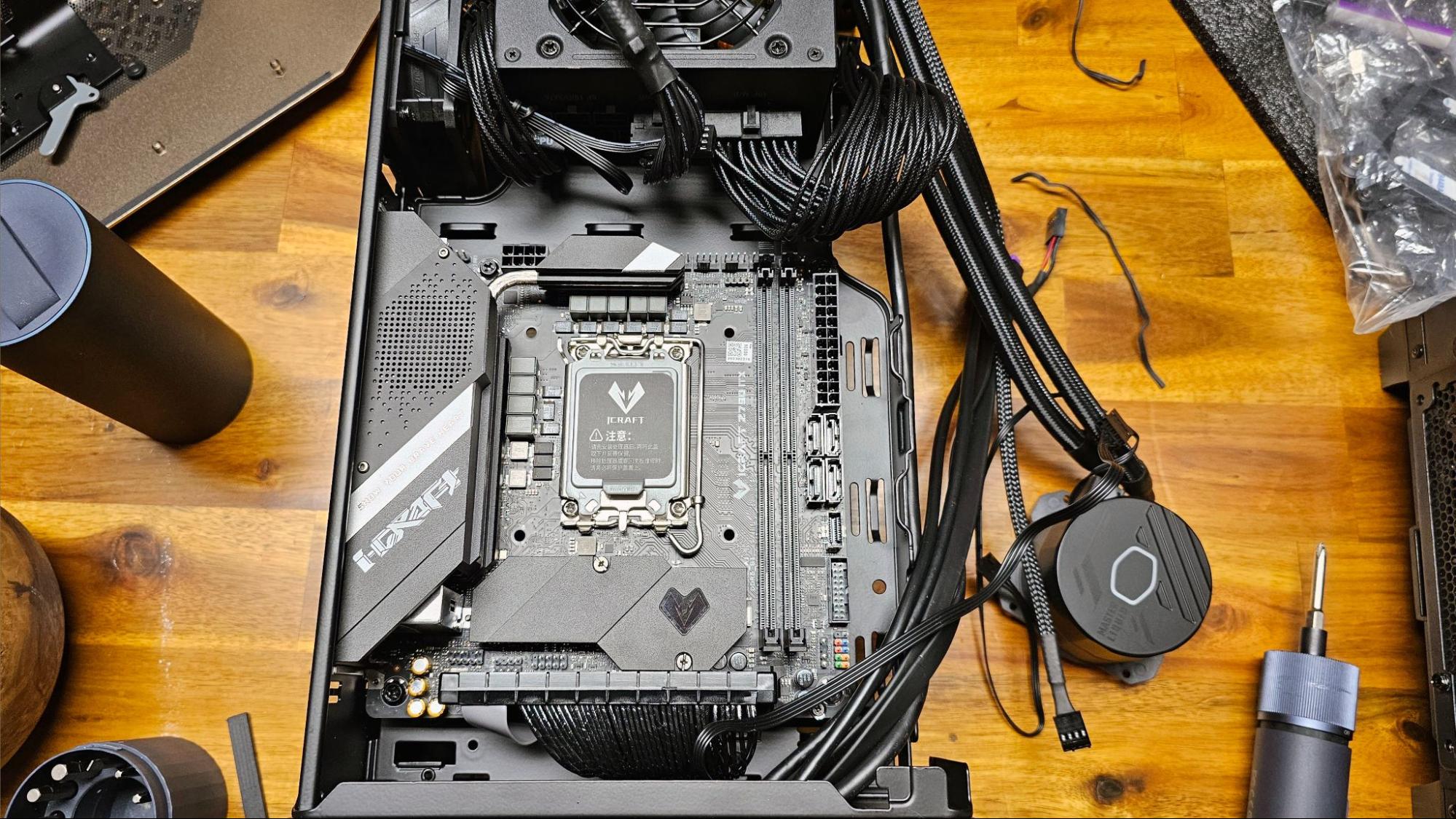 Cooler Master NCore 100 Max