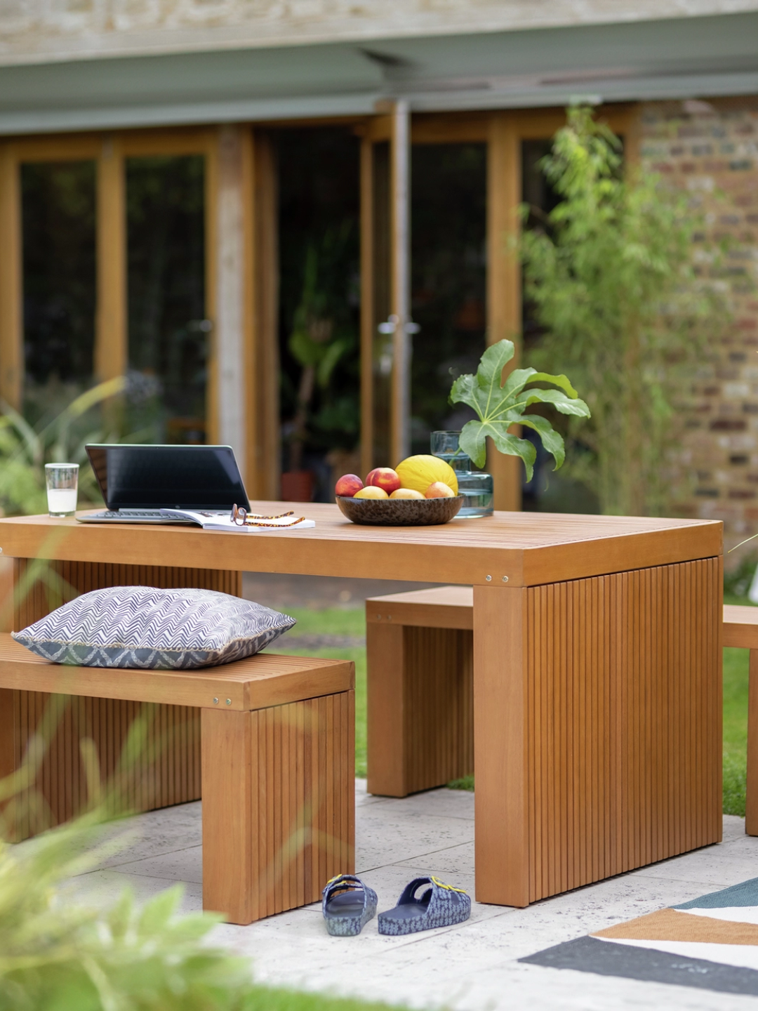 A eucalyptus four seater patio set from Habitat